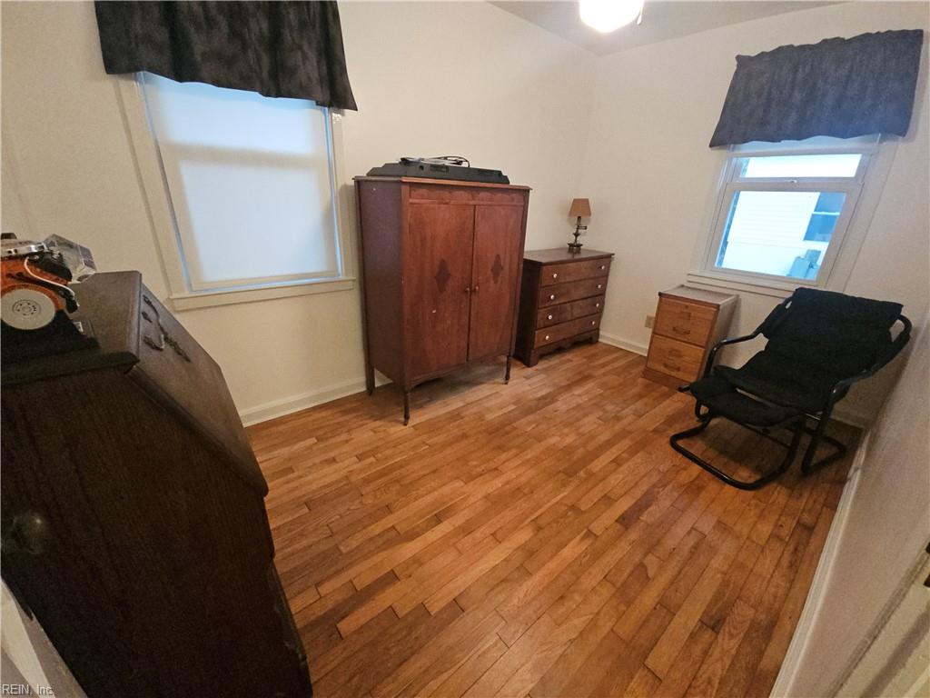 1623 Croyden Rd Property Photo 42