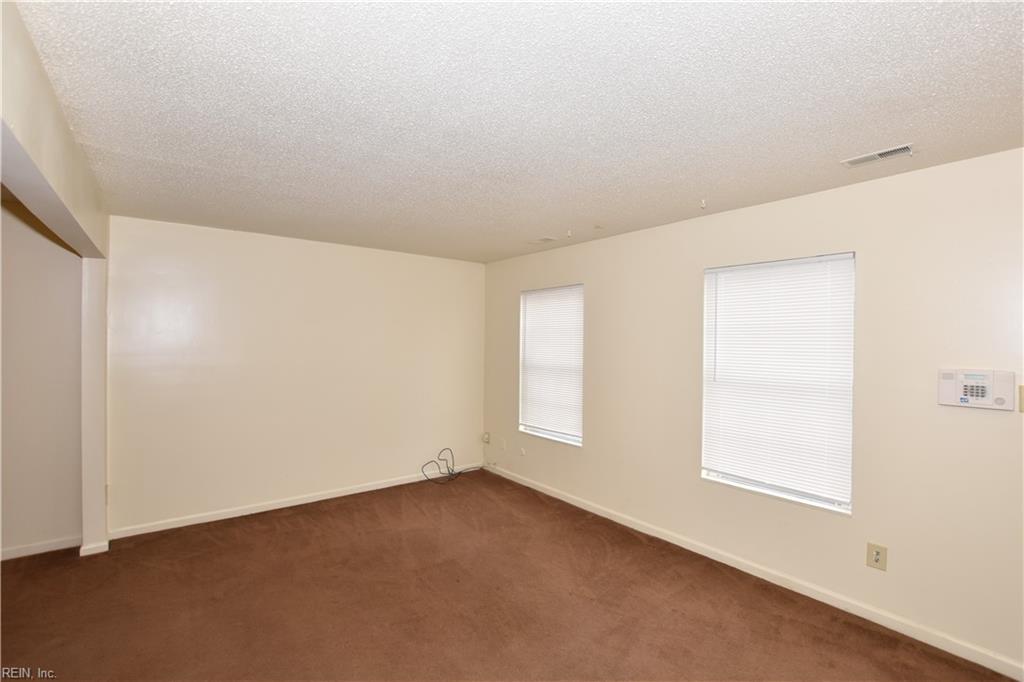 6006 Edgelake Dr Property Photo 4