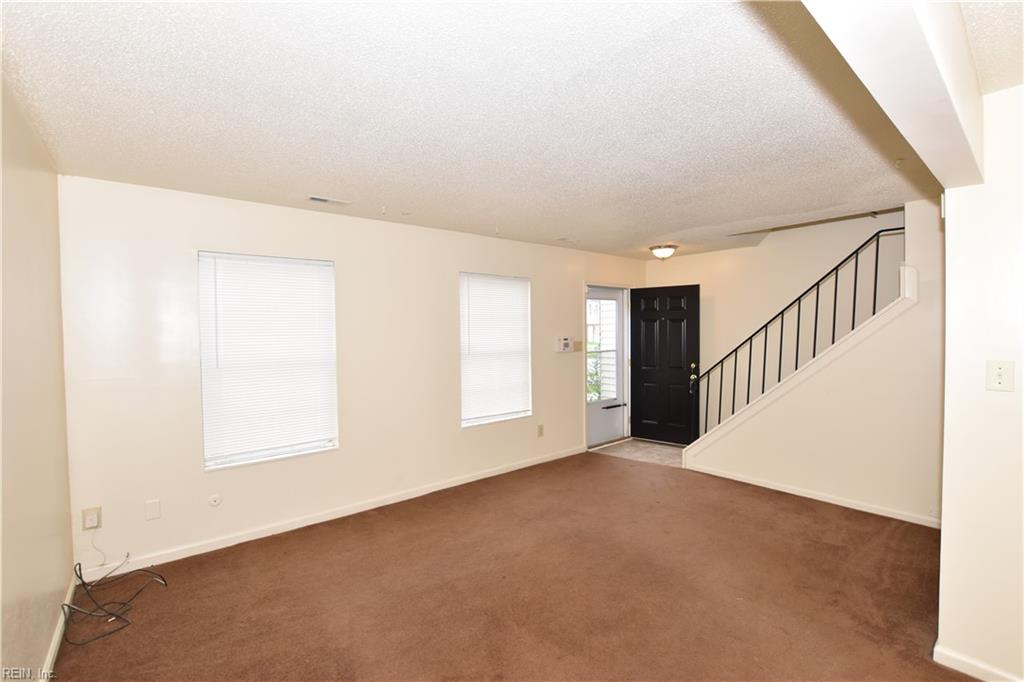 6006 Edgelake Dr Property Photo 5