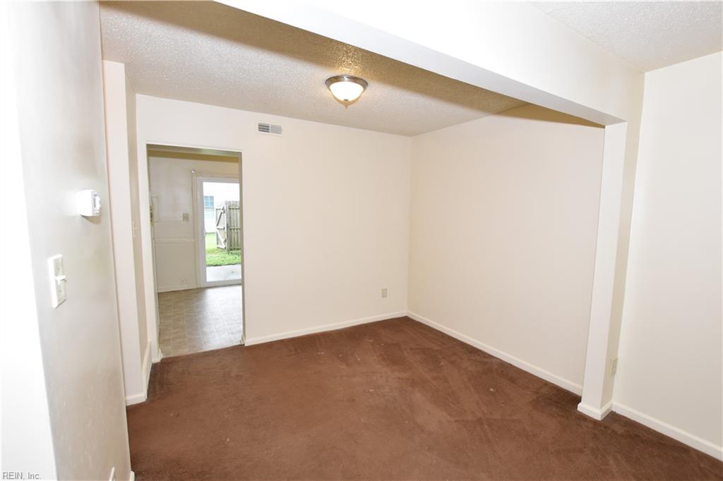 6006 Edgelake Dr Property Photo 8
