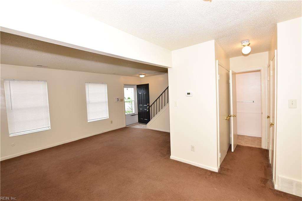 6006 Edgelake Dr Property Photo 10