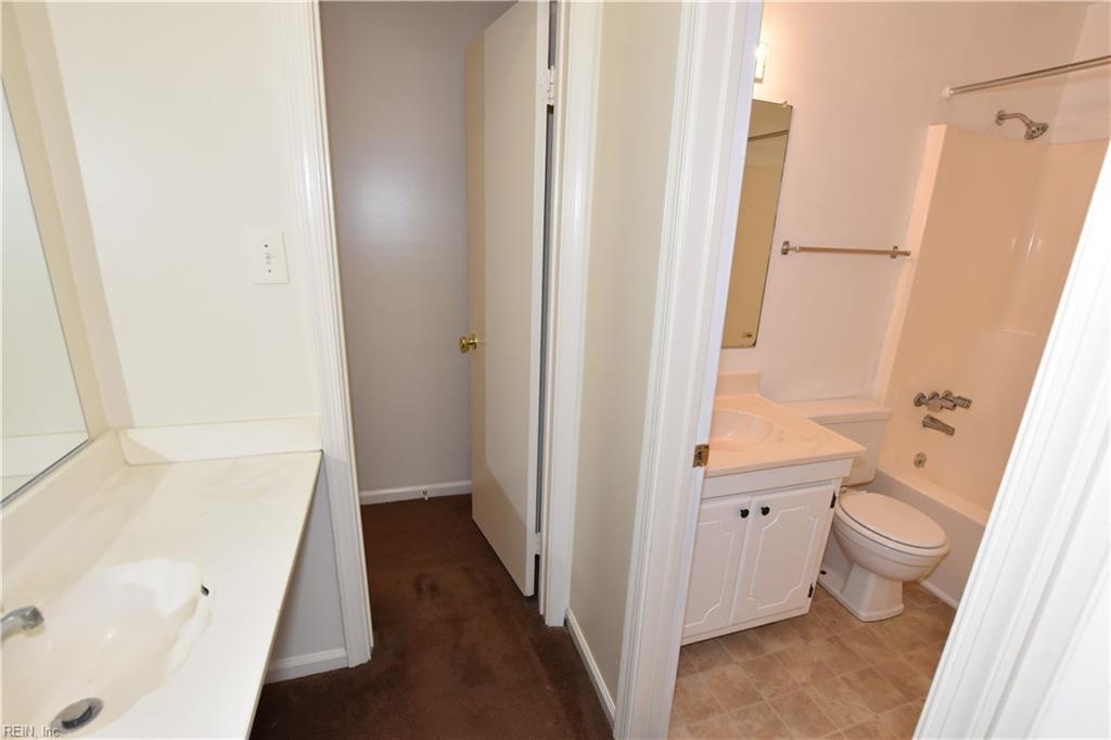 6006 Edgelake Dr Property Photo 25