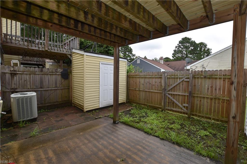 6006 Edgelake Dr Property Photo 37