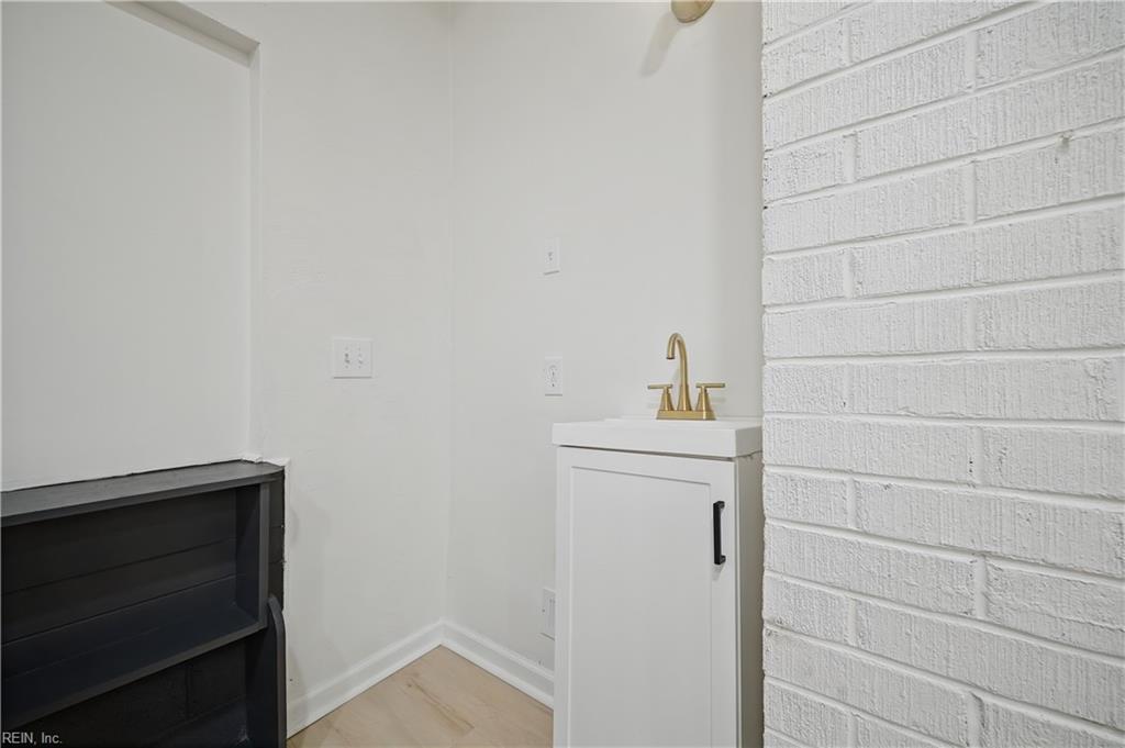 1421 Wilcox Ave Property Photo 20