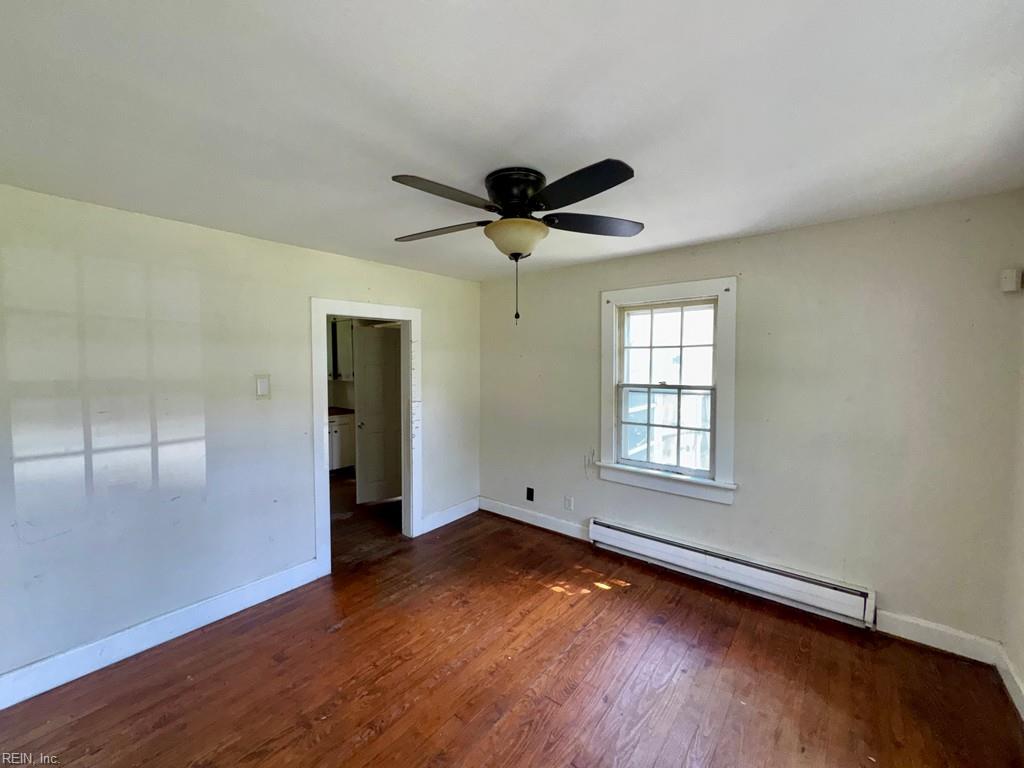 1307 Perry St Property Photo 5