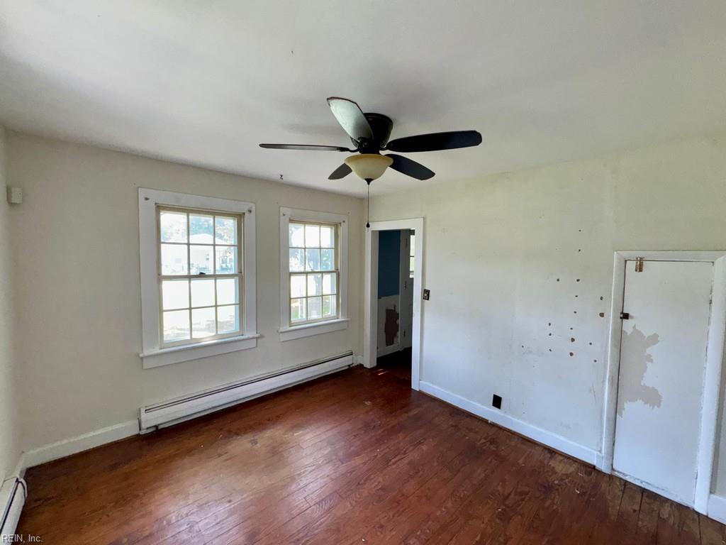 1307 Perry St Property Photo 6