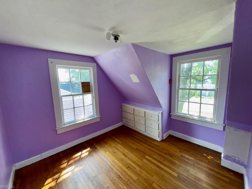 1307 Perry St Property Photo 11