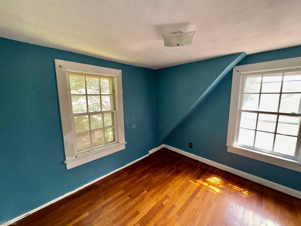 1307 Perry St Property Photo 13