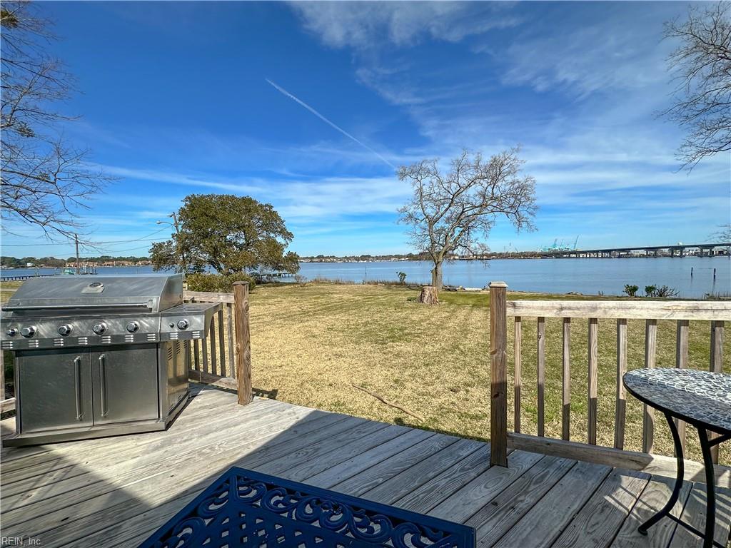 55 Greenbrier Rd Property Photo 3
