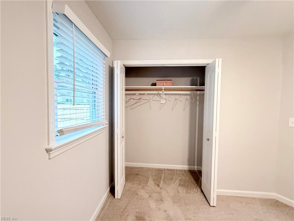 2420 Juniper St Property Photo 18