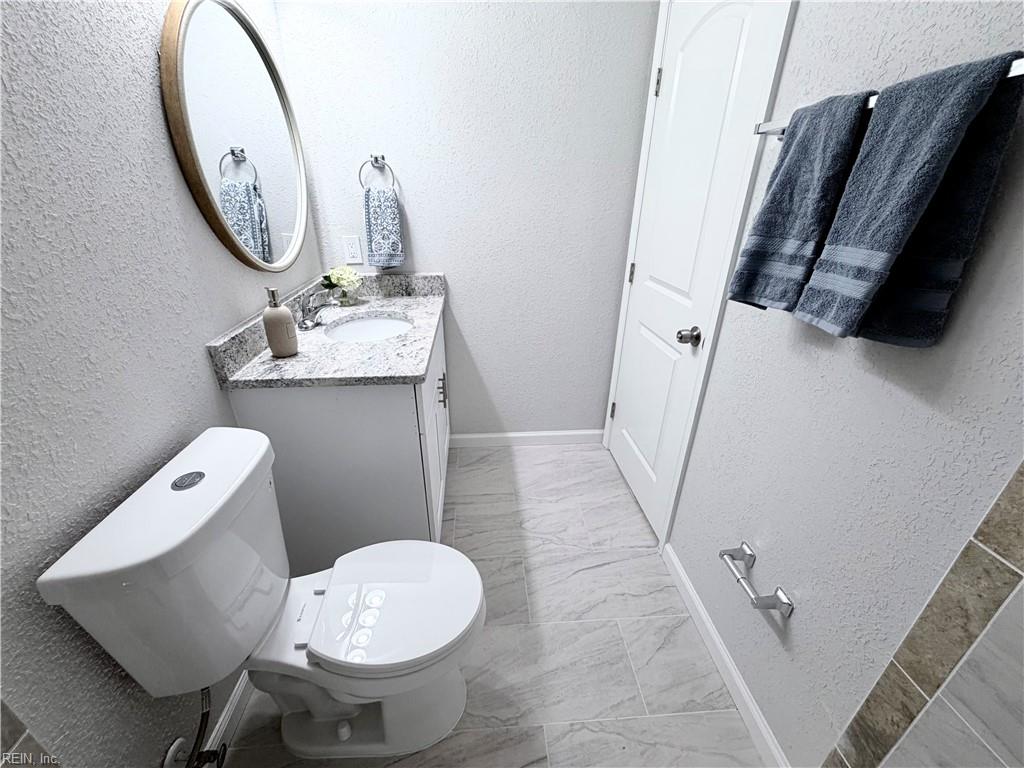 2420 Juniper St Property Photo 20