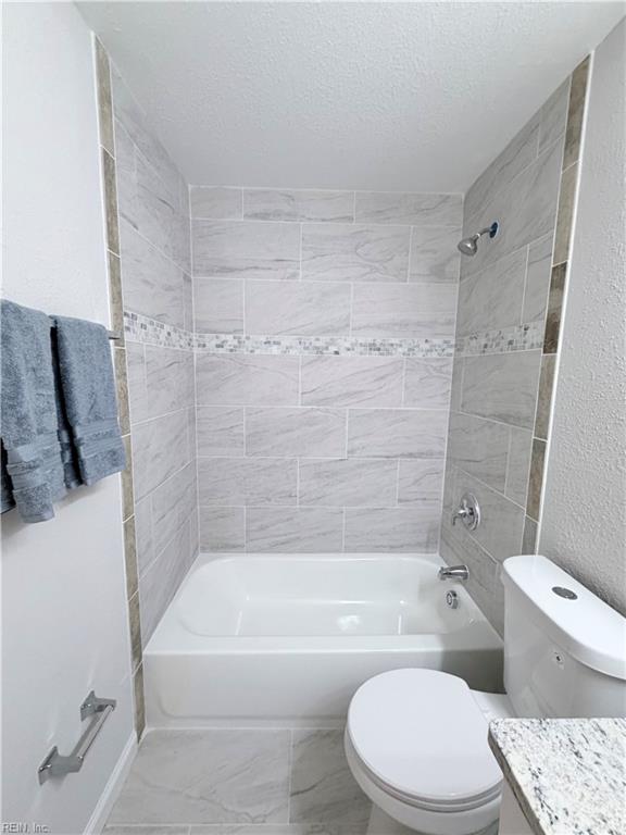 2420 Juniper St Property Photo 21