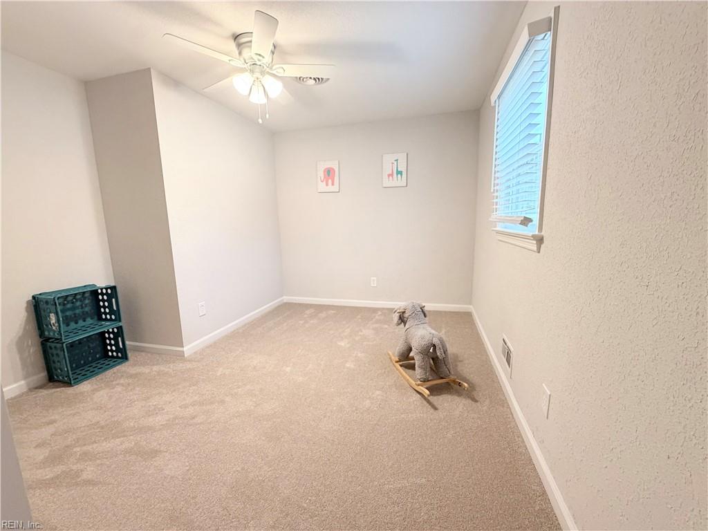 2420 Juniper St Property Photo 27