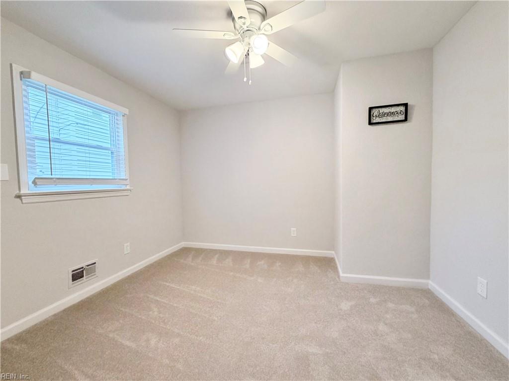 2420 Juniper St Property Photo 28