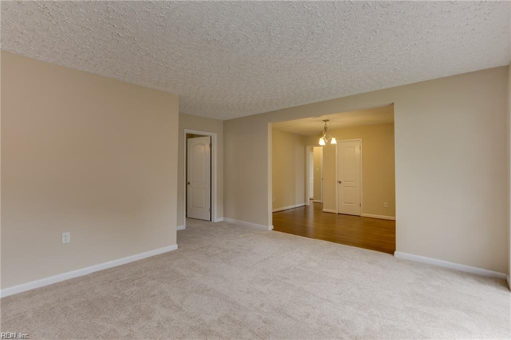 925 South Ave Property Photo 9