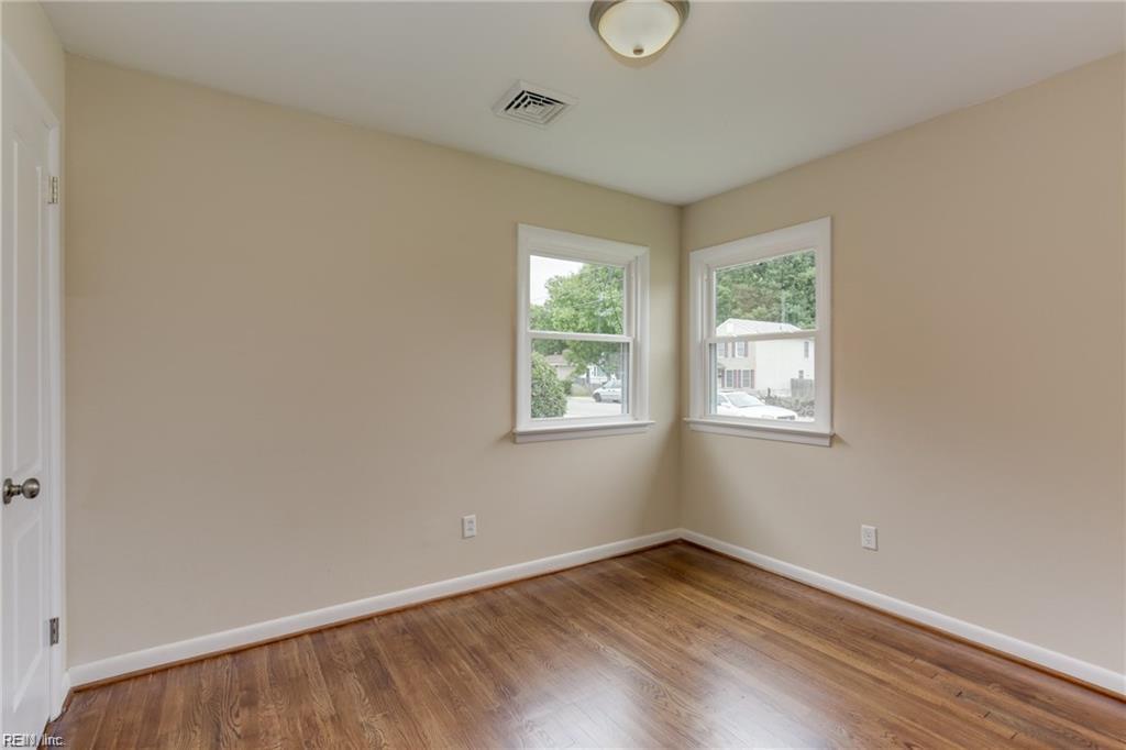 925 South Ave Property Photo 19