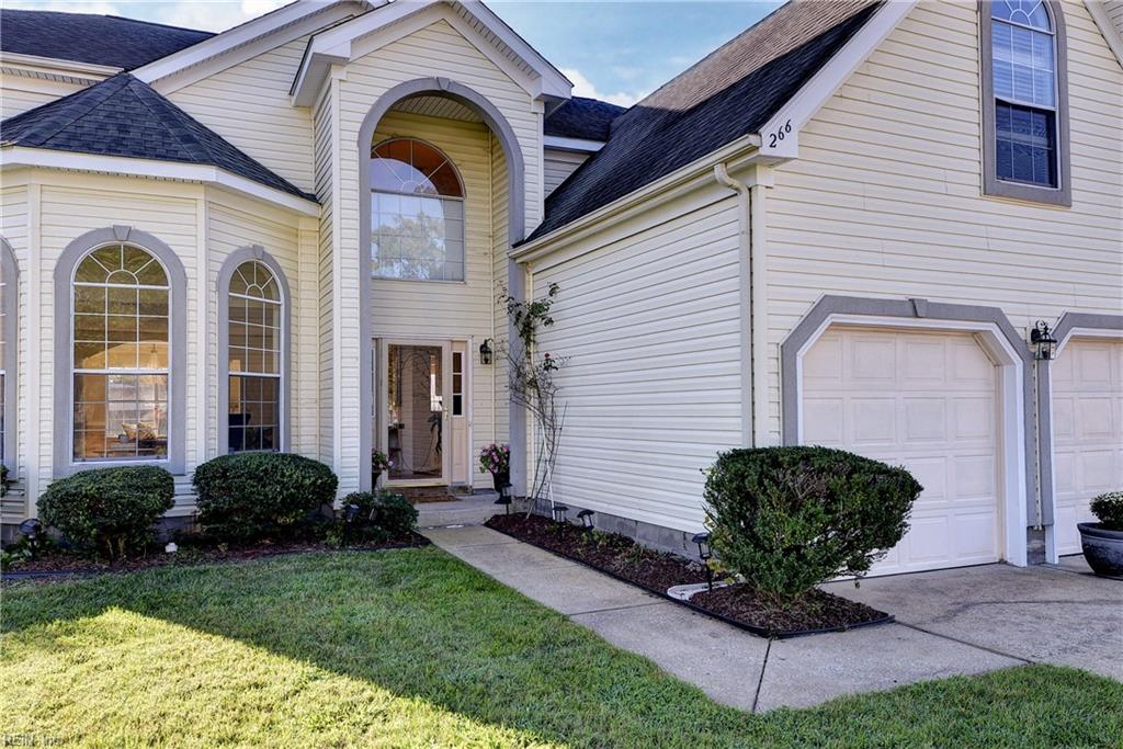 266 Cabell Dr Property Photo 2