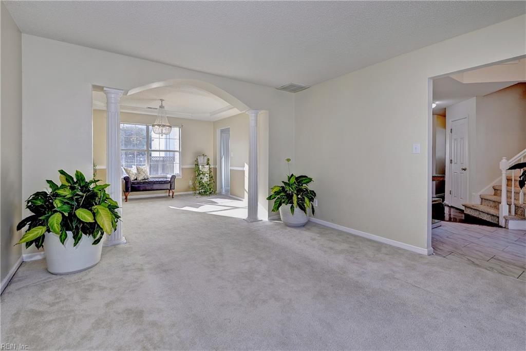 266 Cabell Dr Property Photo 4