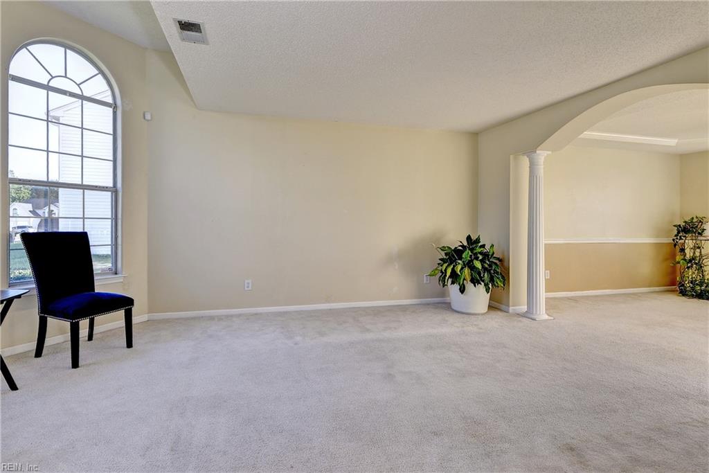 266 Cabell Dr Property Photo 6
