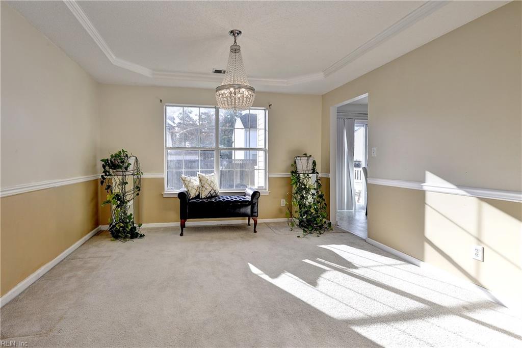 266 Cabell Dr Property Photo 8