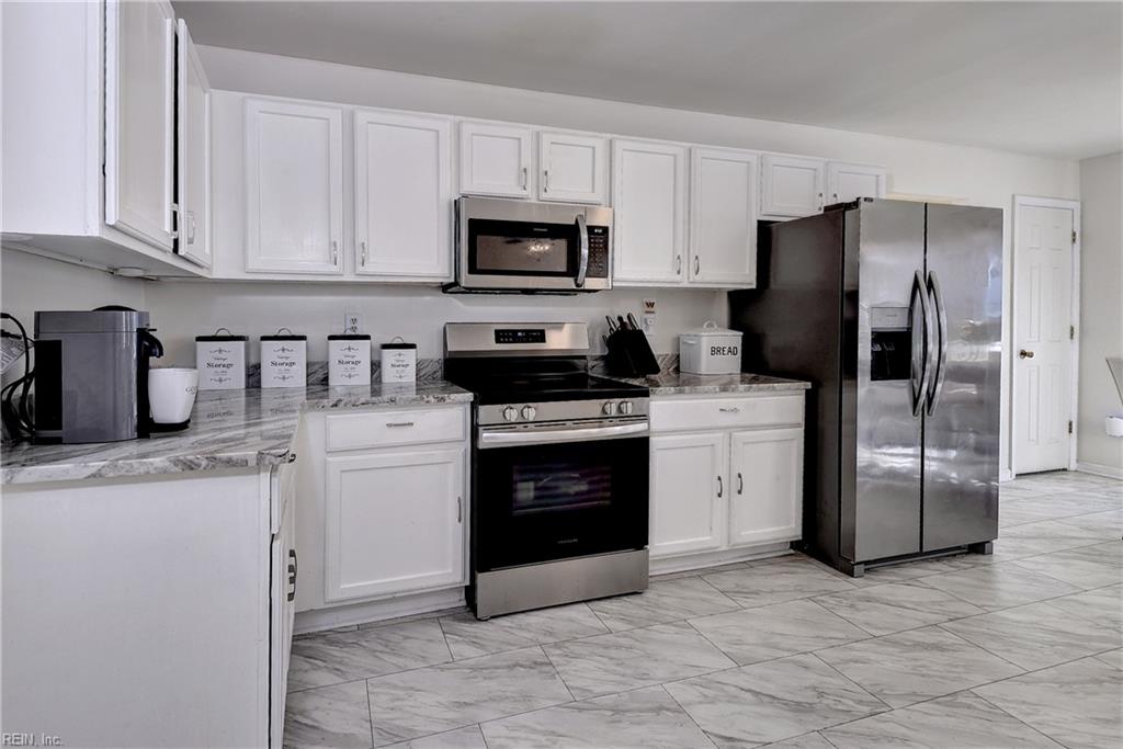 266 Cabell Dr Property Photo 13