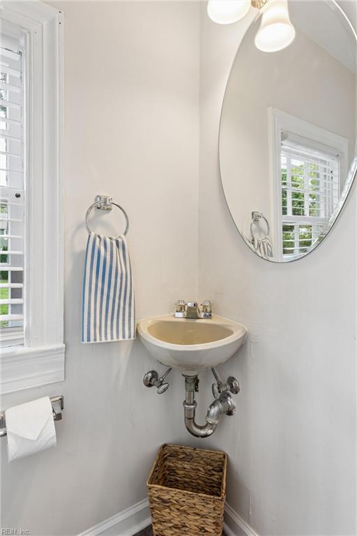 40 Westover Rd Property Photo 16