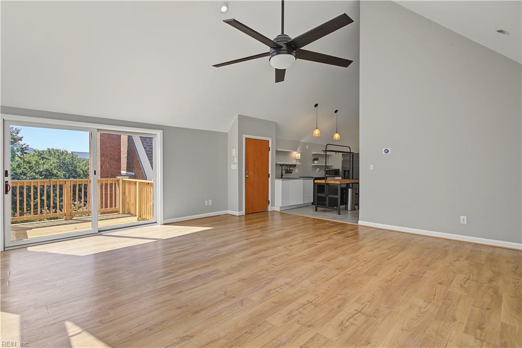 696 Mowbray Arch Property Photo 6