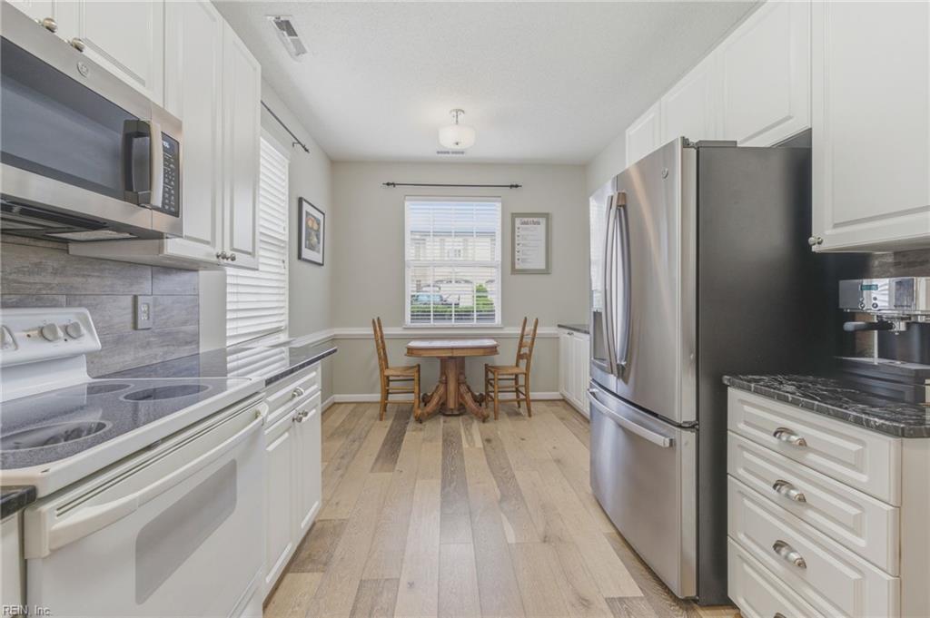1115 Chancellor Walk Ct Property Photo 14