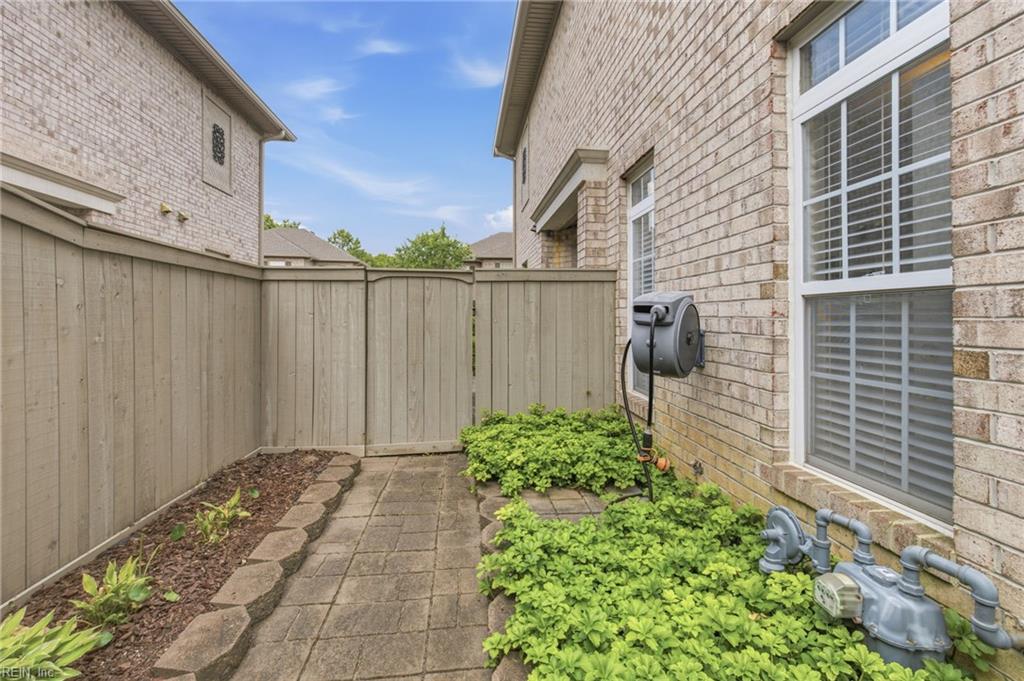 1115 Chancellor Walk Ct Property Photo 34