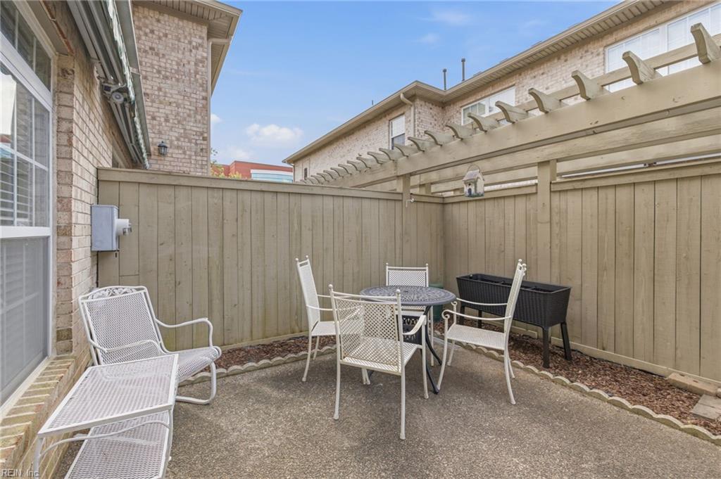 1115 Chancellor Walk Ct Property Photo 36