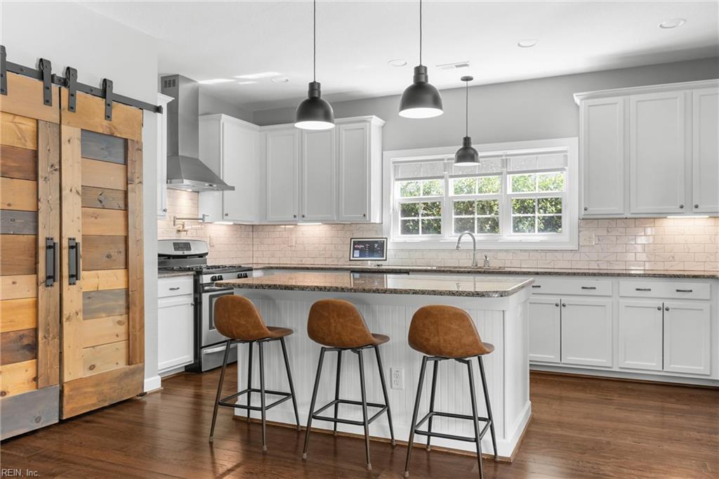 2072 Grandon Loop Property Photo 8