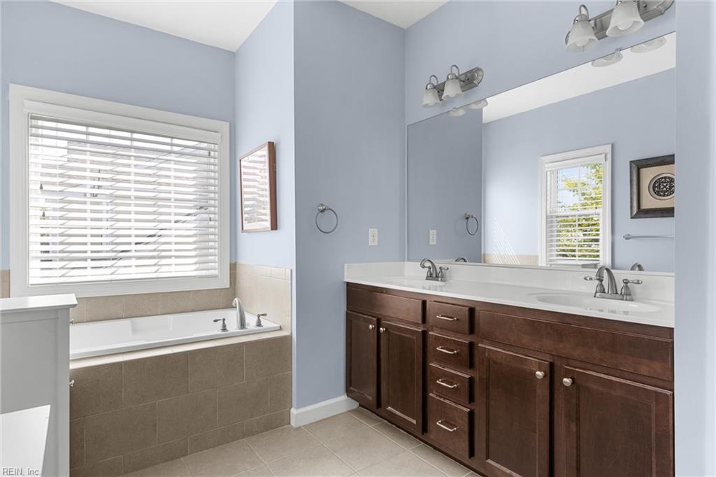 2072 Grandon Loop Property Photo 20