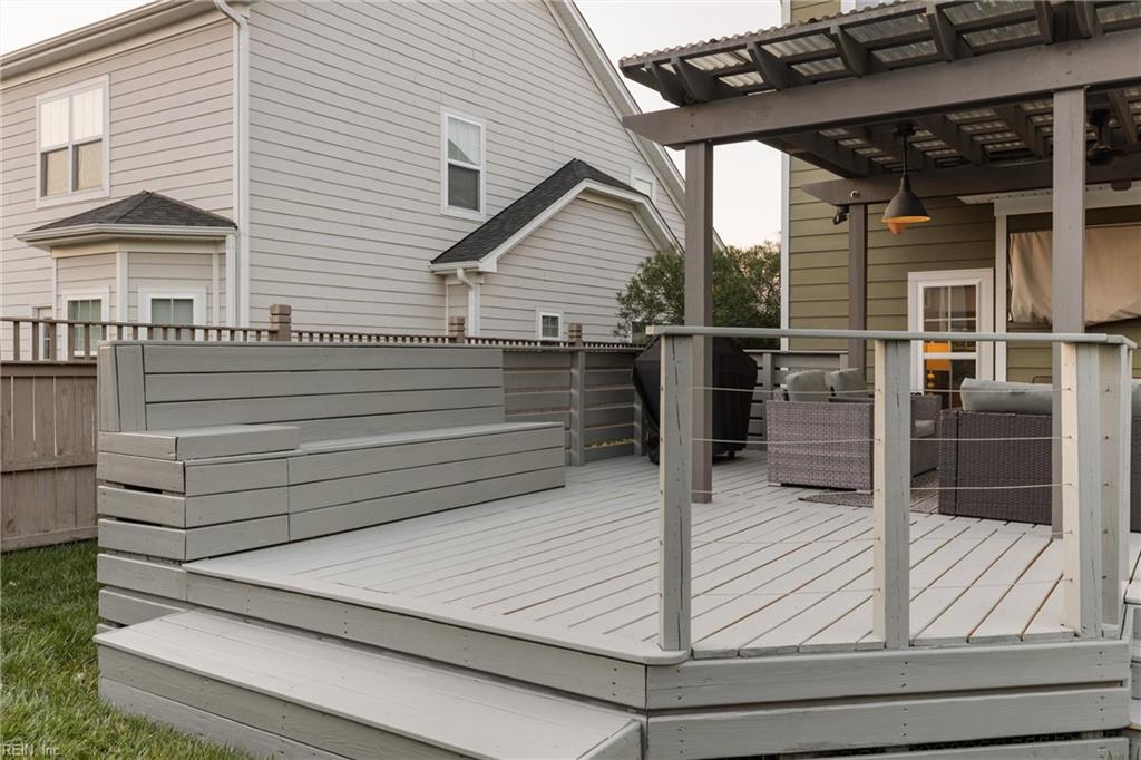 2072 Grandon Loop Property Photo 32