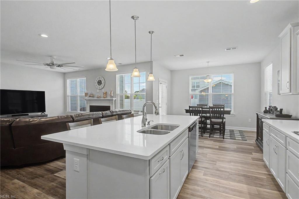 1313 Parkdale St Property Photo 12