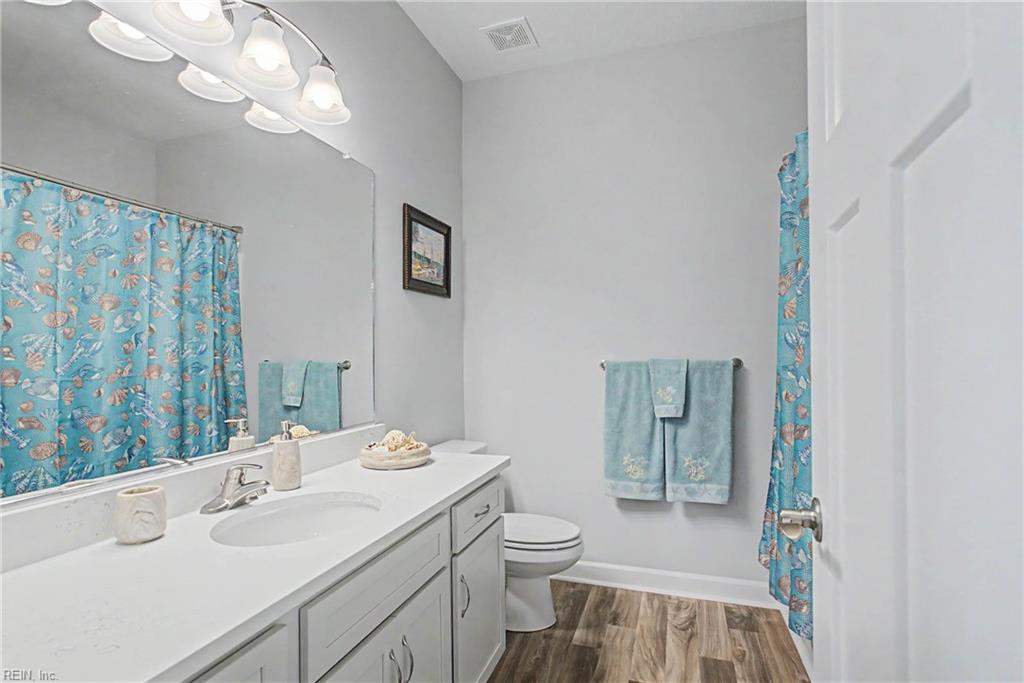 1313 Parkdale St Property Photo 23