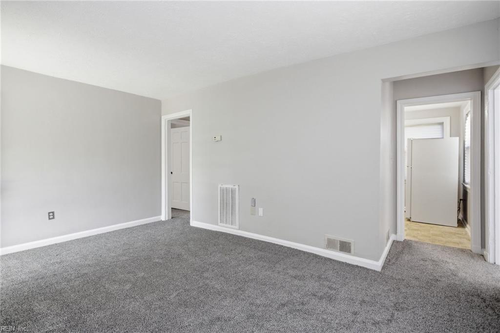 1245 17th St Property Photo 4