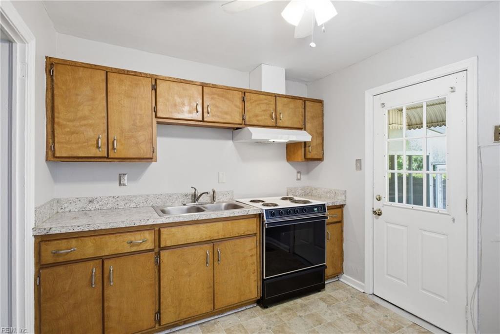 1245 17th St Property Photo 7