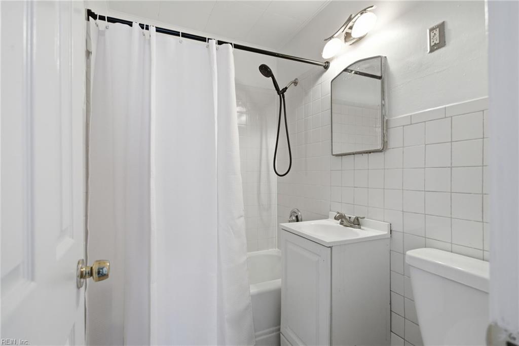 1245 17th St Property Photo 13