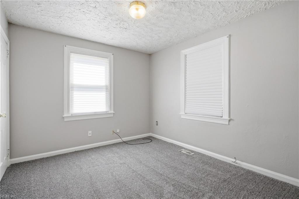 1245 17th St Property Photo 14