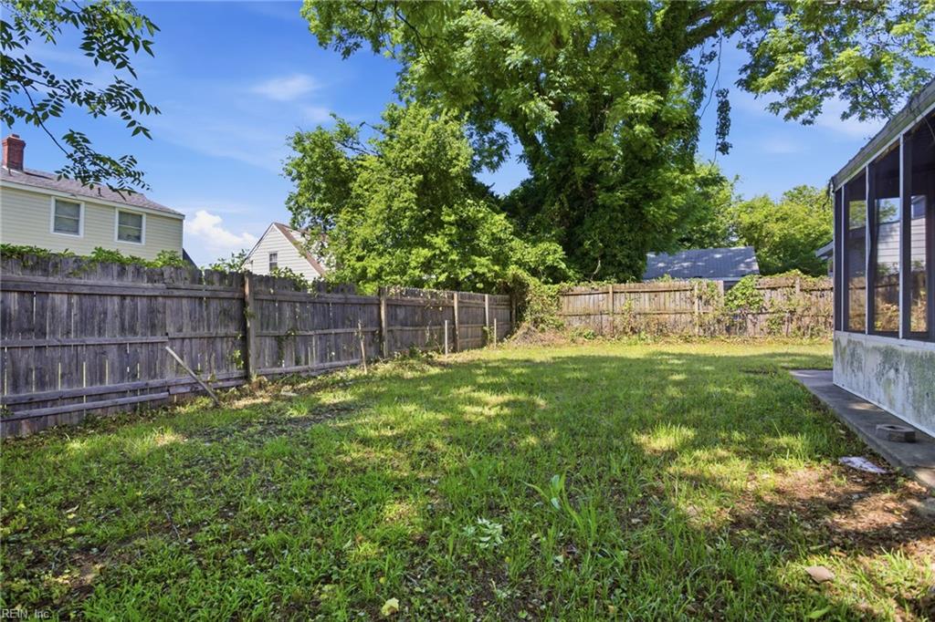 1245 17th St Property Photo 18
