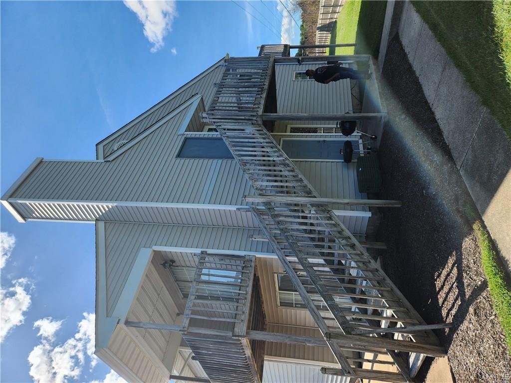 3700 Towne Point Rd Property Photo 2