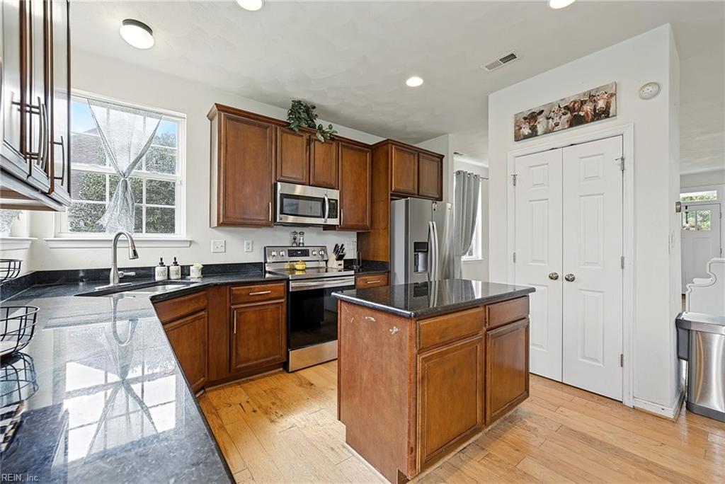1221 Rosebud Ln Property Photo 12