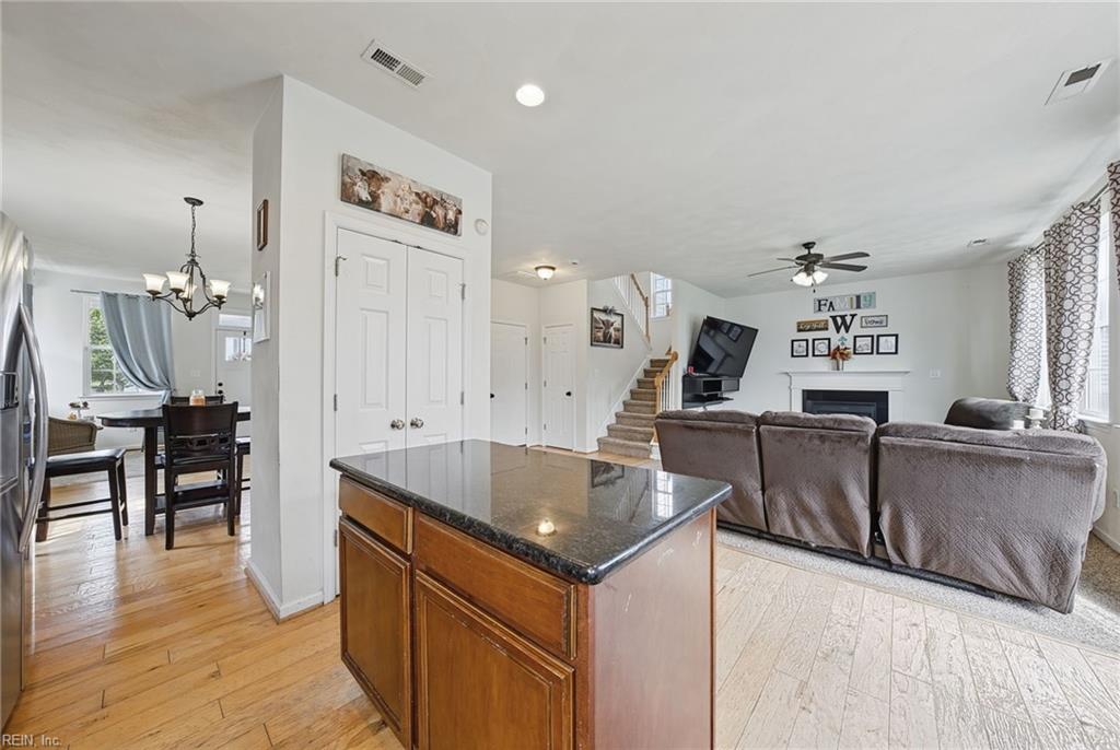 1221 Rosebud Ln Property Photo 13