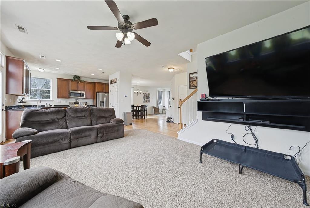 1221 Rosebud Ln Property Photo 18
