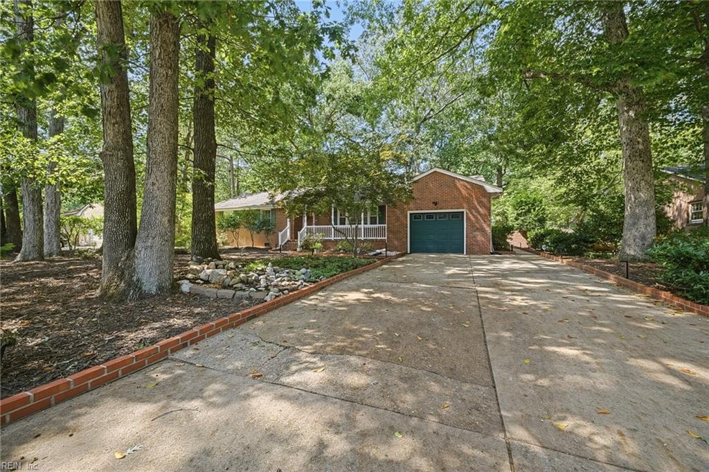 224 Northview Dr Property Photo 1