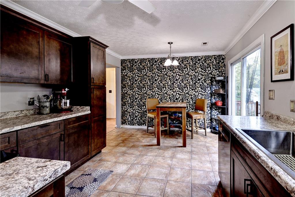 4229 Birdella Dr Property Photo 10