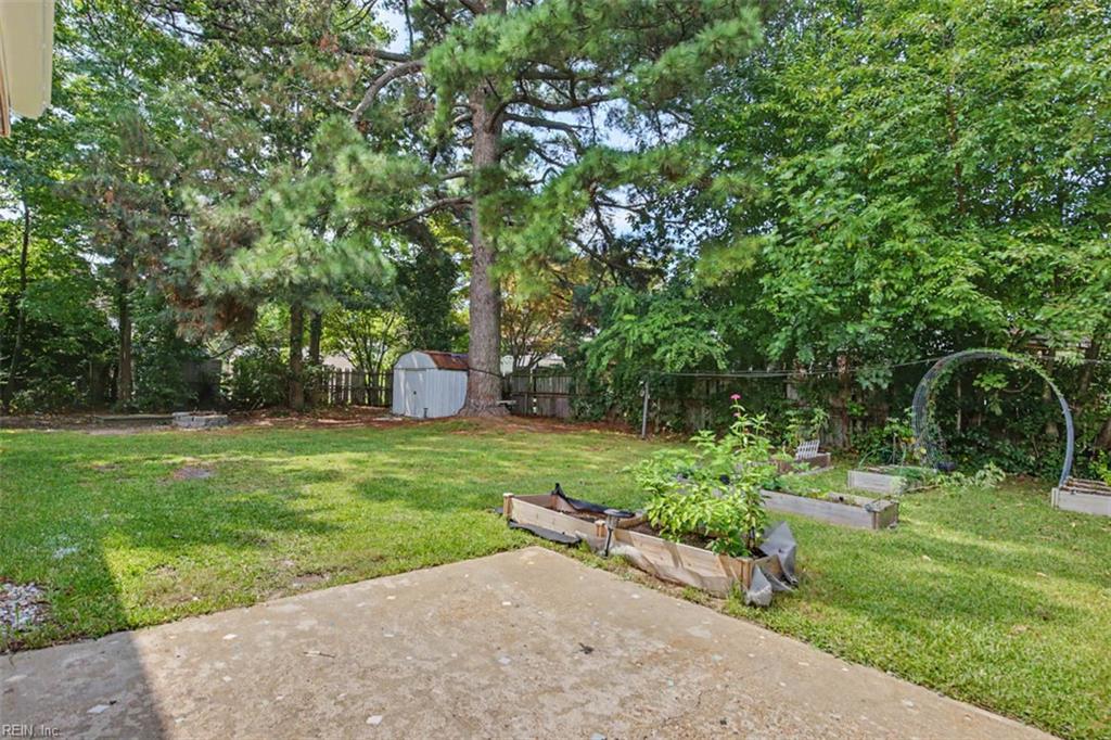 9335 Beaumont St Property Photo 21