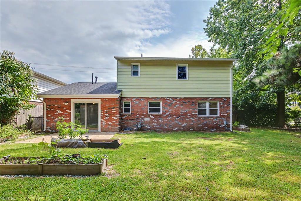 9335 Beaumont St Property Photo 23