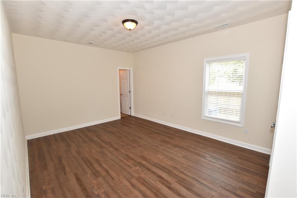 1323 Ferry Point Rd Property Photo 15