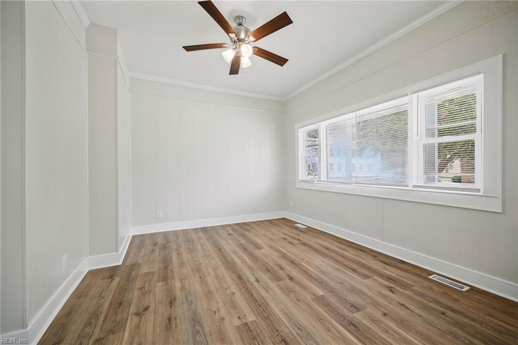 2431 Hale St Property Photo 15